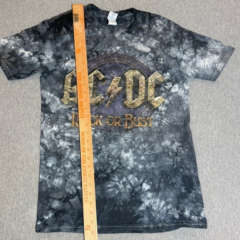 Ac/Dc.”Rock Or Bust” World Tour 2015 Shirt. Blue Sz. M Gray - Picture 8 of 8